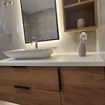 Dobrinja - Free Parking- Rent A Car Apartman *