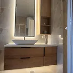 Dobrinja - Free Parking- Rent A Car Apartman