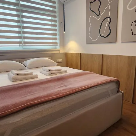 Dobrinja - Free Parking- Rent A Car شقة *