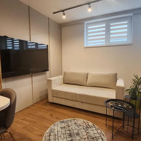 Dobrinja - Free Parking- Rent A Car Apartamento *