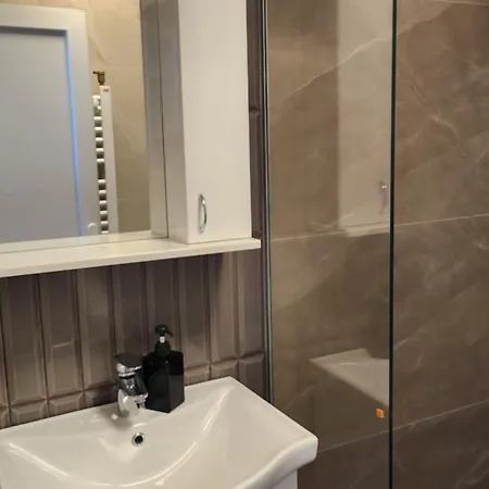 Dobrinja - Free Parking- Rent A Car * سراييفو