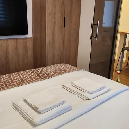 Dobrinja - Free Parking- Rent A Car