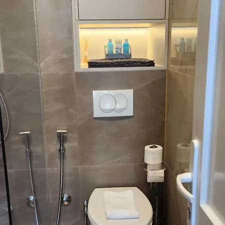 Dobrinja - Free Parking- Rent A Car * سراييفو