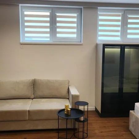 Dobrinja - Free Parking- Rent A Car Apartman
