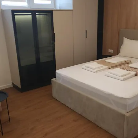 Διαμέρισμα Dobrinja - Free Parking- Rent A Car