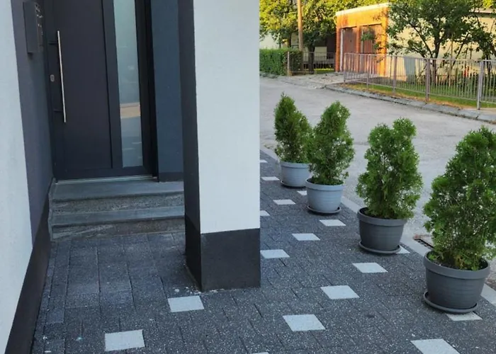 Dobrinja - Free Parking- Rent A Car Apartamento *