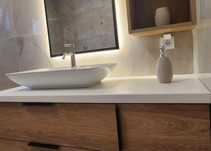 Dobrinja - Free Parking- Rent A Car Apartamento *