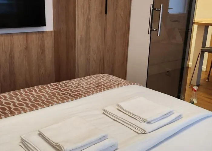 Dobrinja - Free Parking- Rent A Car